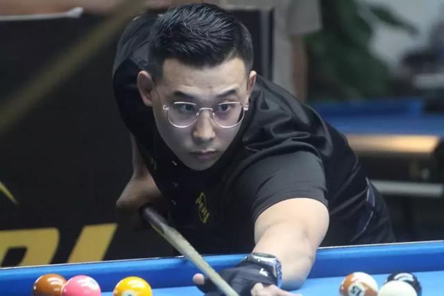 击败劲敌 击败劲敌